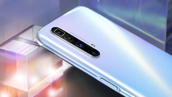 Produktbild realme X3 SuperZoom (256 GB, Arctic White, 6.57", Dual SIM, 64 Mpx, 4G)