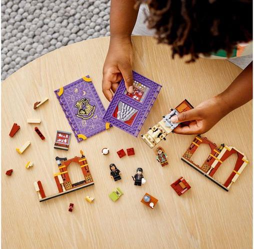 Image du produit LEGO Moment Poudlard : cours de divination (76396, LEGO Harry Potter)
