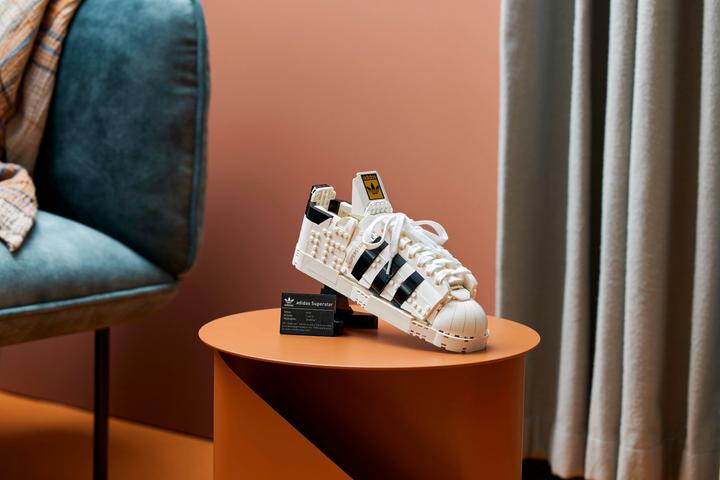 Productafbeelding LEGO Adidas Originals Superstar (10282, LEGO Icons)