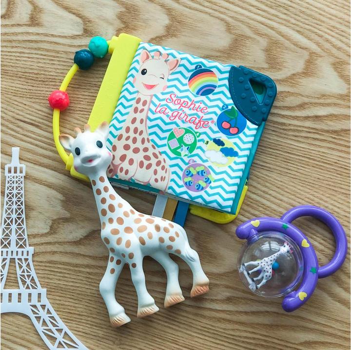 Actual product image Sophie la girafe Gift Set Play Set Book 3-piece