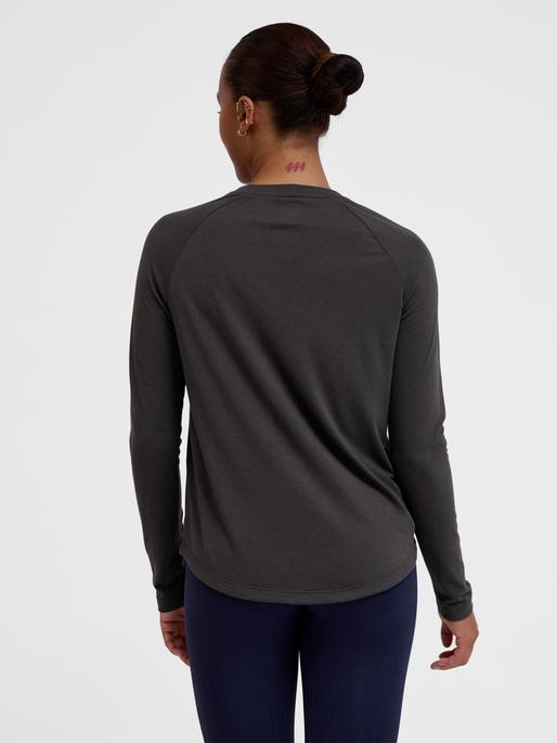 Actual product image hummel hmlMT VANJA T-SHIRT L/S (L)