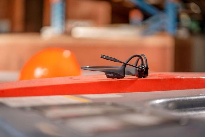 Actual product image Shokz Opencomm2 (Wireless, USB-A)