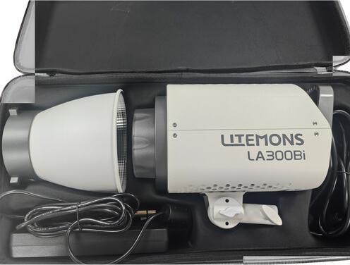 Produktbild Godox LA300Bi (Studioleuchte)