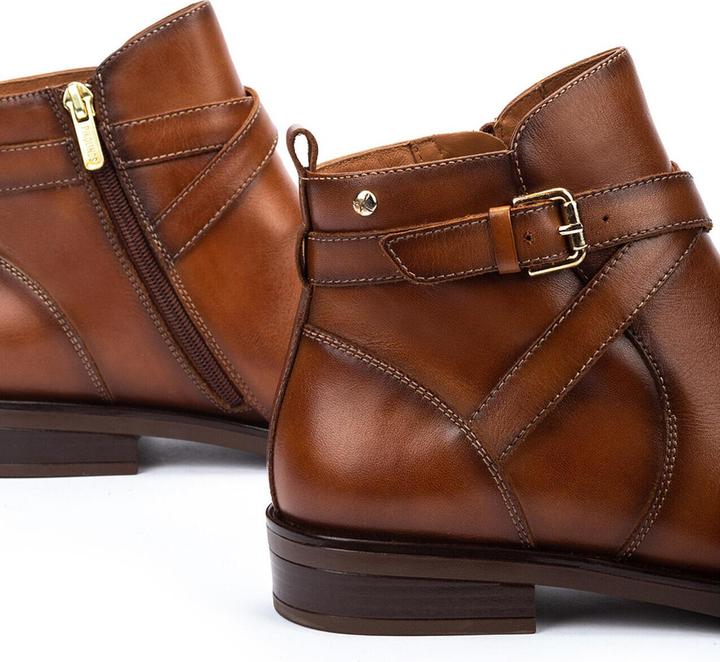 Actual product image Pikolinos Stiefelette (39)