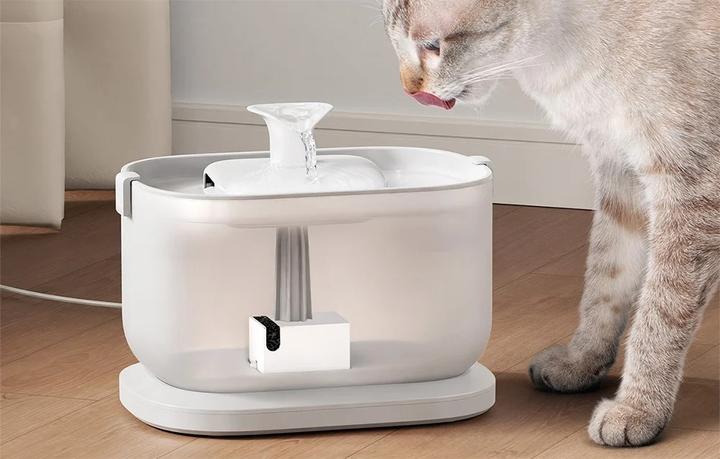 Actual product image Petlibro Dockstream drinker with wireless pump, 2.5L (2.50 l)