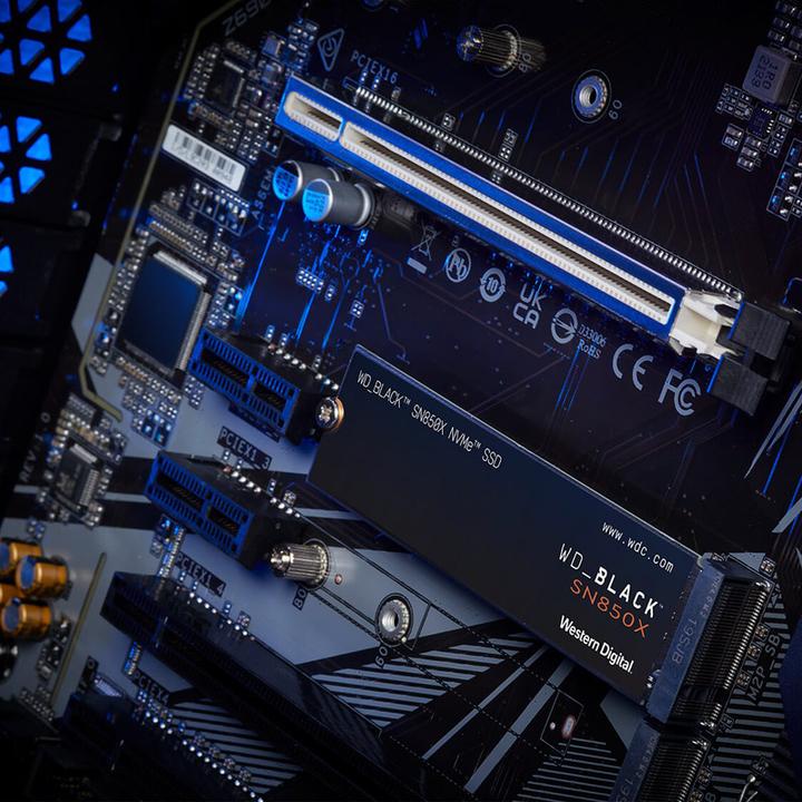 Actual product image WD Black SN850X (4000 GB, M.2 2280)