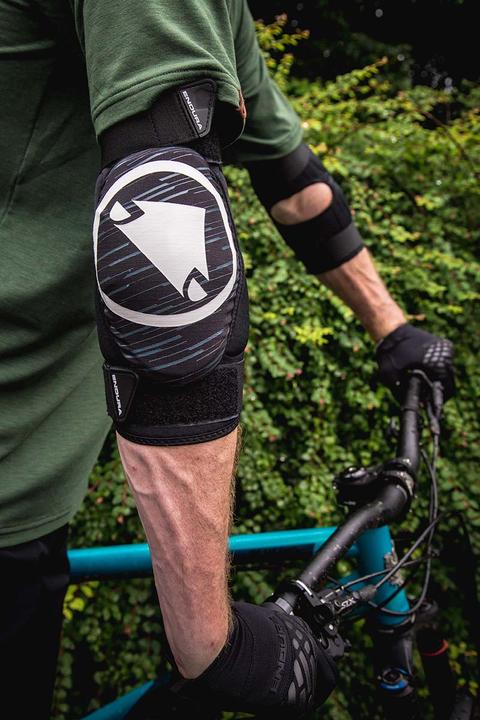 Actual product image Endura SingleTrack II (M/L, Elbow protectors, Unique specimen)