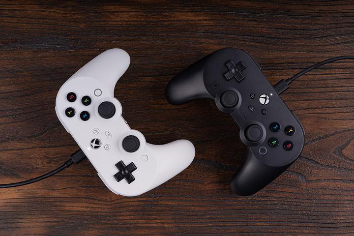 Image du produit 8bitdo Pro 2 (Windows, Xbox Series X)