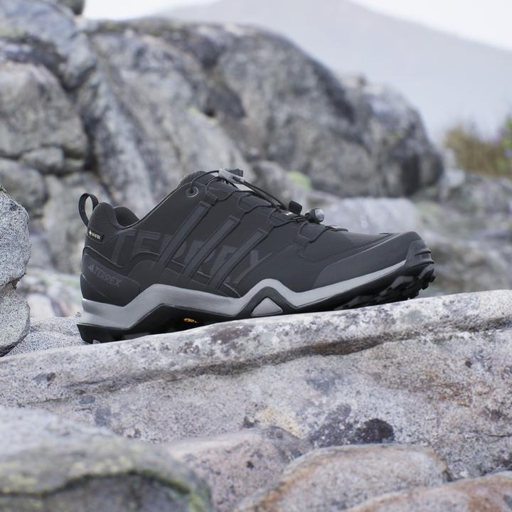 Actual product image adidas hiking shoes terrex swift r2 gore-tex (42 2/3)