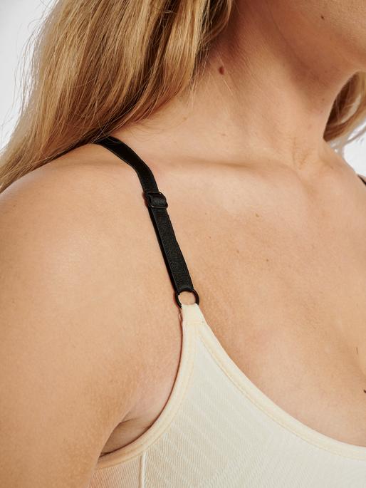 Actual product image hummel Luna Seamless Sports Top (XS)