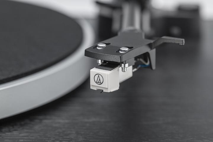 Produktbild Dual DT 450 Plattenspieler (Mittelklasse, Vollautomatisch)