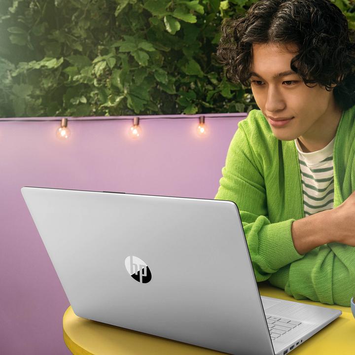 Produktbild HP 17-cp3176ng (17.30", AMD Ryzen 7 7730U, 16 GB, 512 GB, DE)
