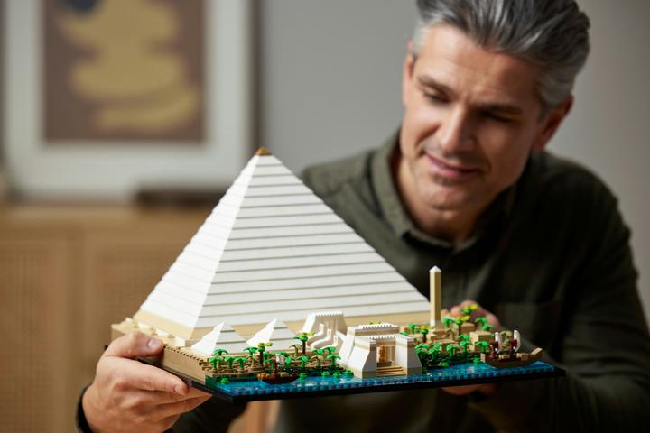 Actual product image LEGO Great Pyramid of Giza (21058, LEGO Architecture)
