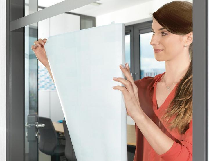 Produktbild tesa TACK doppelseitige Klebebads, transparente Klebestreifen