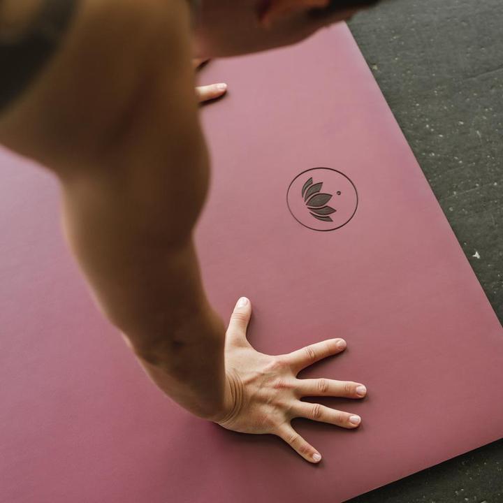 Produktbild Lotuscrafts Yogamatte Pure Aubergine (4 mm)