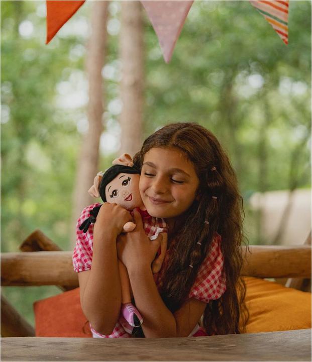 Image du produit K3 Poupée en peluche Marthe avec musique, 40cm