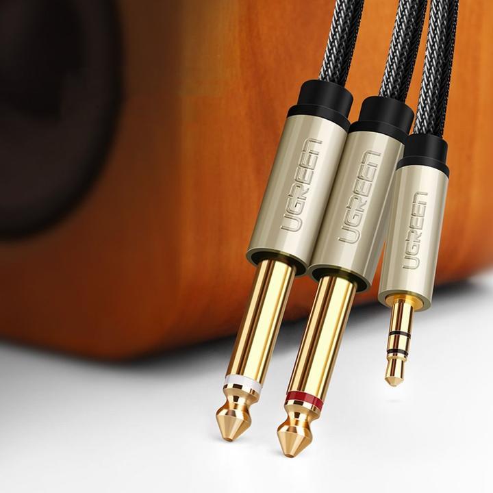 Actual product image Ugreen 3.5 mm jack - 2x 6.35 mm jack (1 m, 3.5mm jack (AUX), 6.3mm jack)