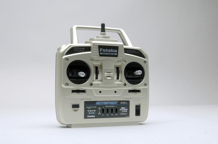 Actual product image Futaba Skysport T4YF Handheld Remote Controlu