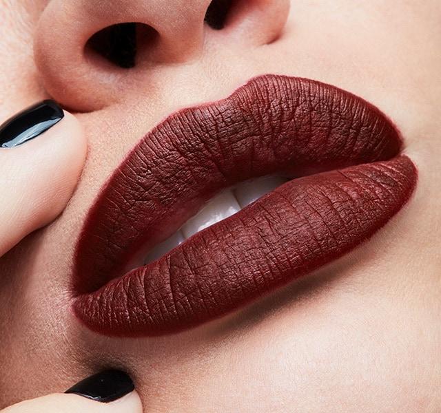 Produktbild MAC Cosmetics Retro Matte Liquid Lipcolour (Carnivorous)