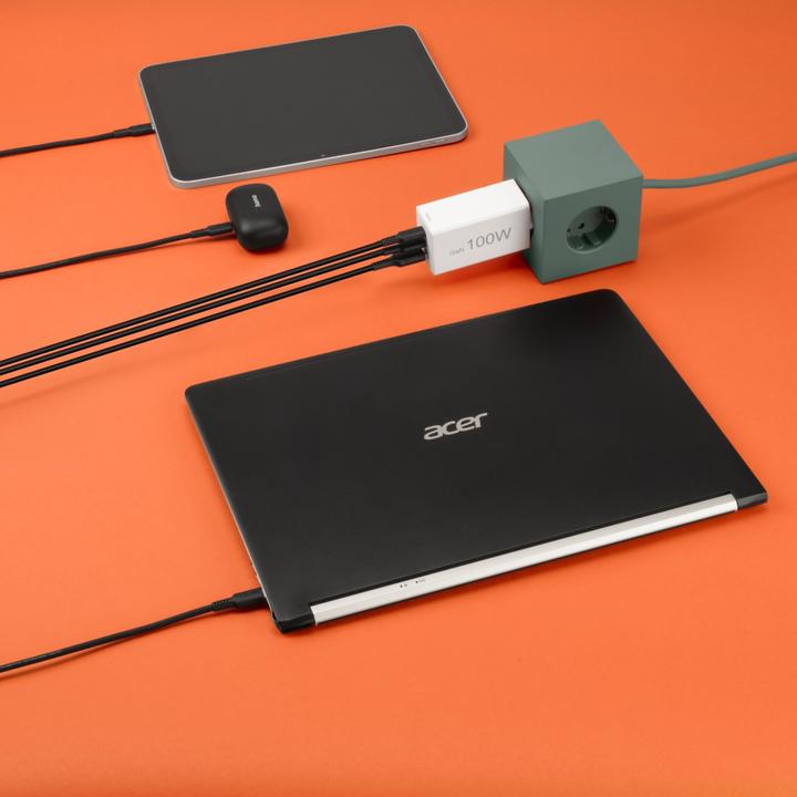 Produktbild Hama Schnellladegerät GaN, 2x USB-C PD, 1x USB-A Q (100 W)
