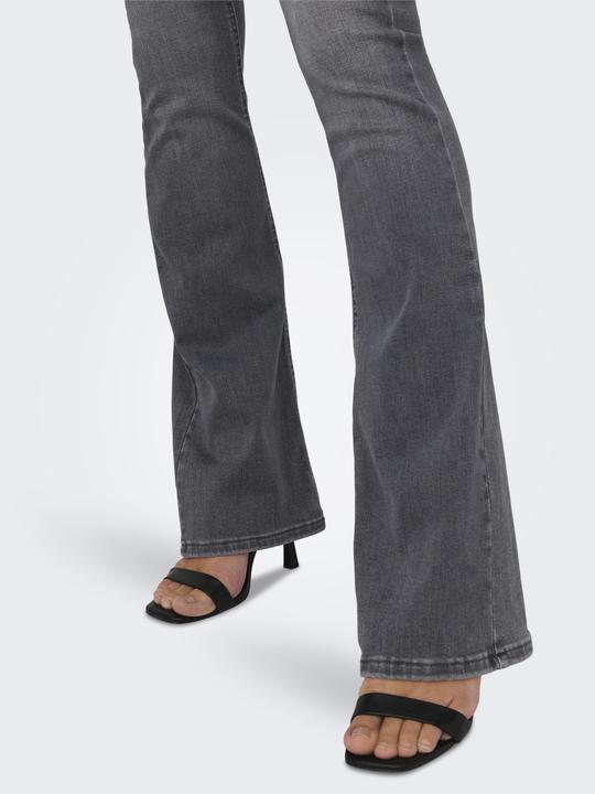 Actual product image Only Maternity OLMBlush Mid Flared Jeans (32)