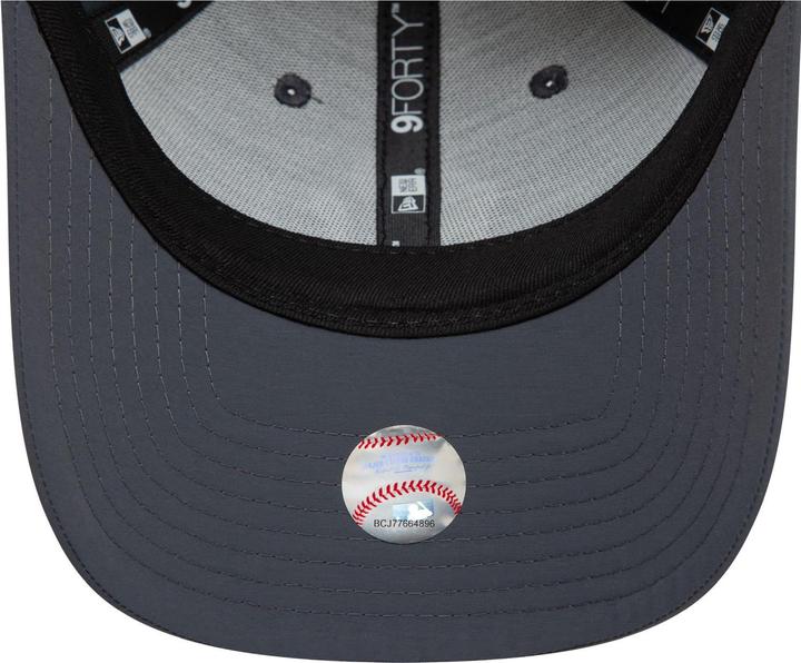 Actual product image New Era 9Forty Snapback Cap - RECYCLED New York Yankees