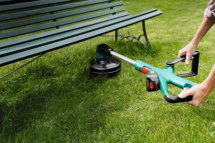 Produktbild Bosch Home & Garden ART 26-18 Li (Kunststoffmesser)