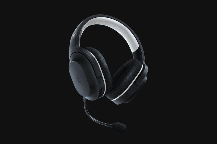 Actual product image Razer Barracuda X (2022) (Wireless, Cable)