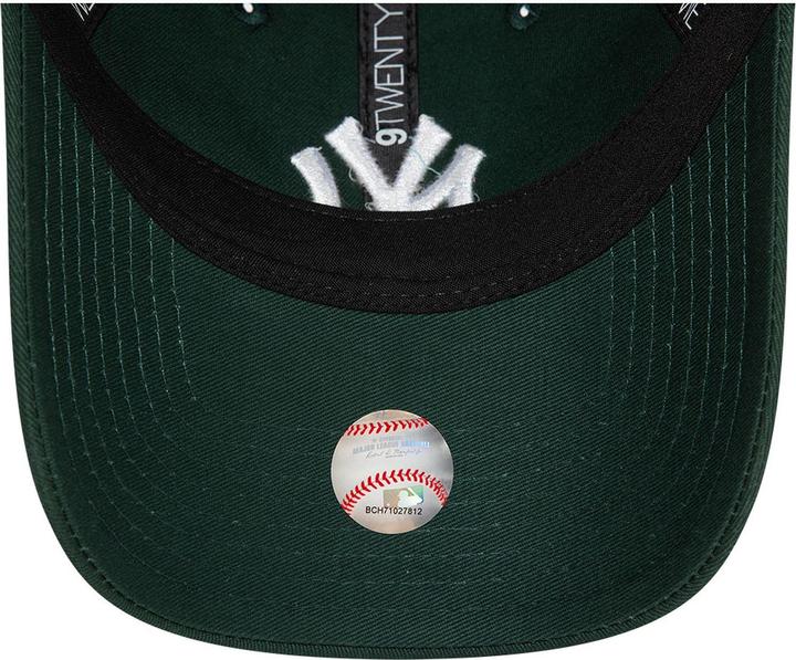 Actual product image New Era 9Twenty Casual Cap - New York Yankees Dark green