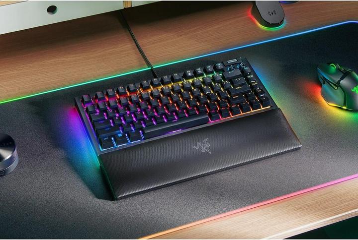 Image du produit Razer BlackWidow V4 (ING. Int., Filaire)