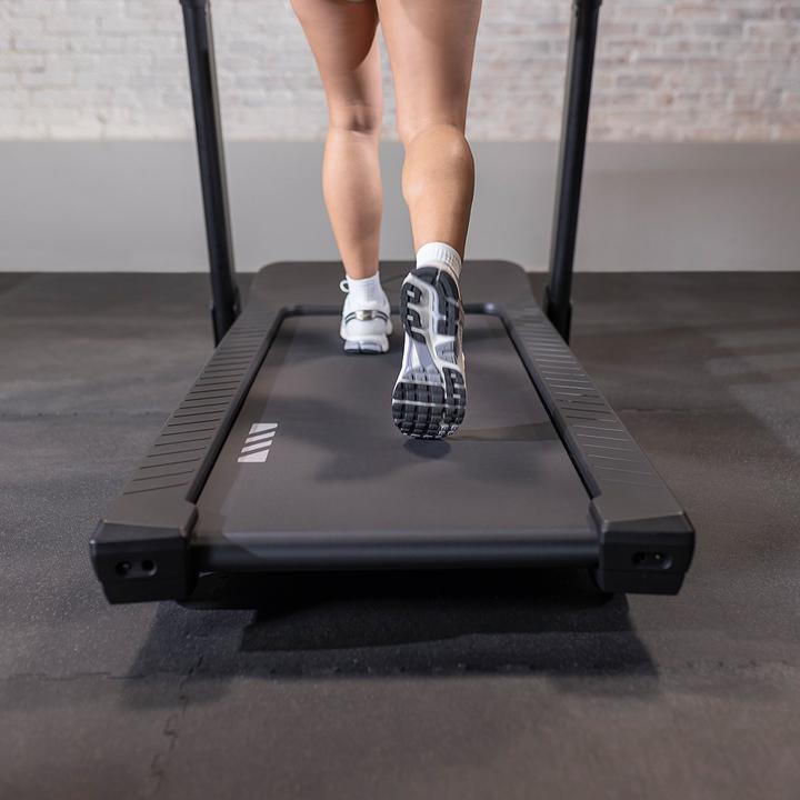 Actual product image Inspire Series T4 Tapis Roulant - Pliable