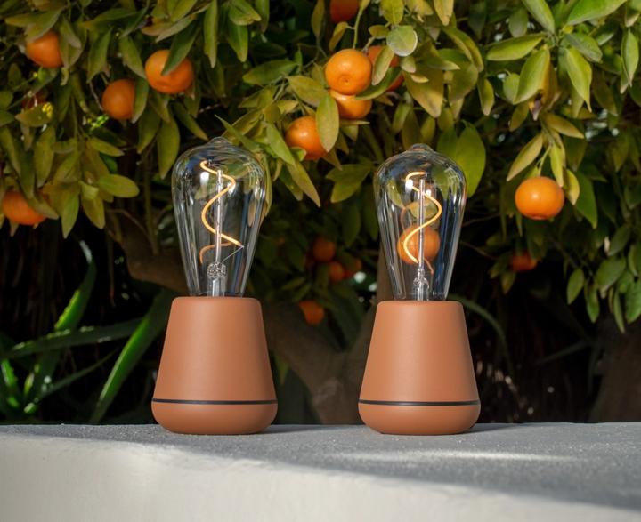 Immagine prodotto The Humble Co. Una luce da tavolo cannella IP65