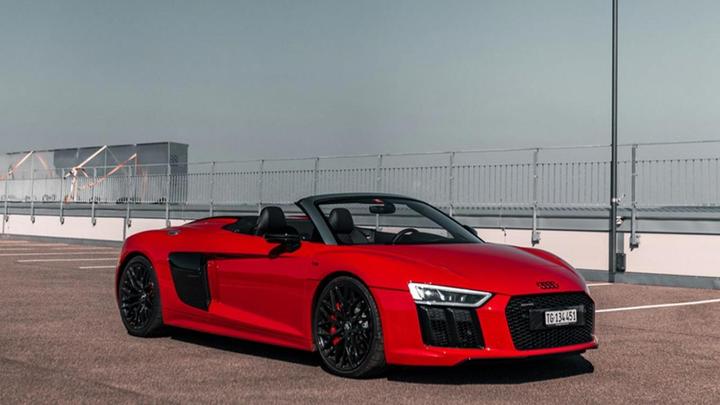 12 ore di noleggio Audi R8