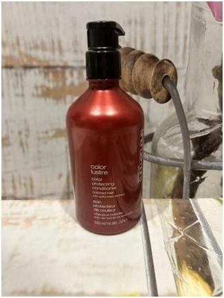 Actual product image Shu Uemura Colour Lustre Protecting Conditioner (500 ml)