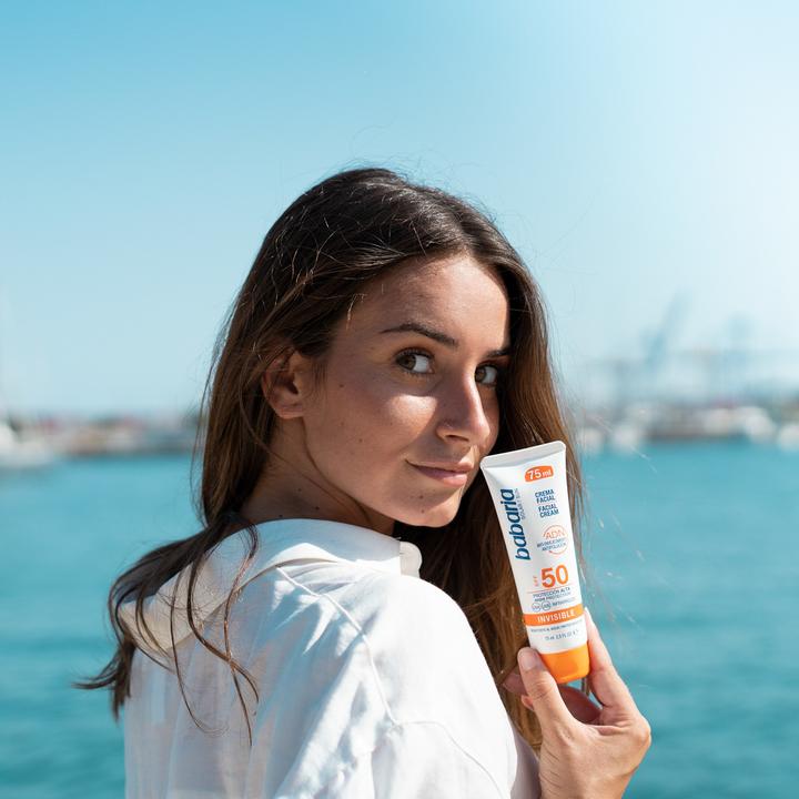 Immagine prodotto Babaria SOLAR ADN crema solare viso aloe vera SPF50 75 ml (Crema solare, SPF 50, 75 ml)