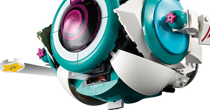 Actual product image LEGO Sweet Mishmash Systar Spaceship (70830)
