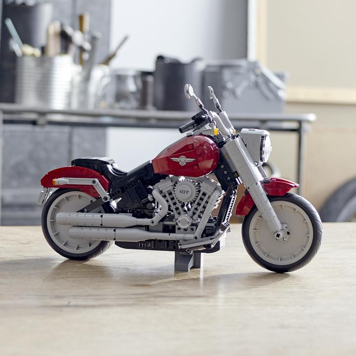 Actual product image LEGO Harley-Davidson Fat Boy (10269, LEGO Creator Expert)