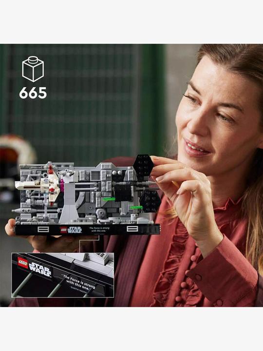 Actual product image LEGO Death Star Trench Run Diorama (75329, LEGO Star Wars)