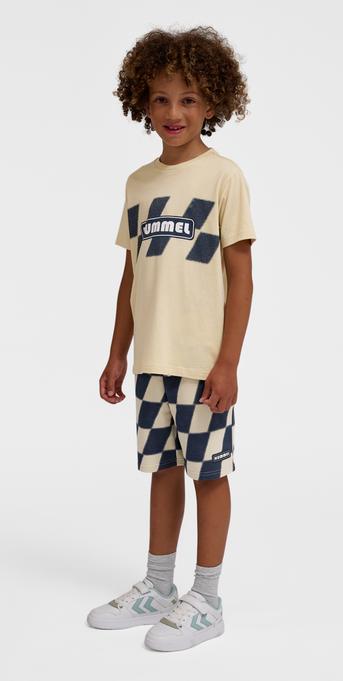 Actual product image hummel hmlPETS T-SHIRT S/S (146)