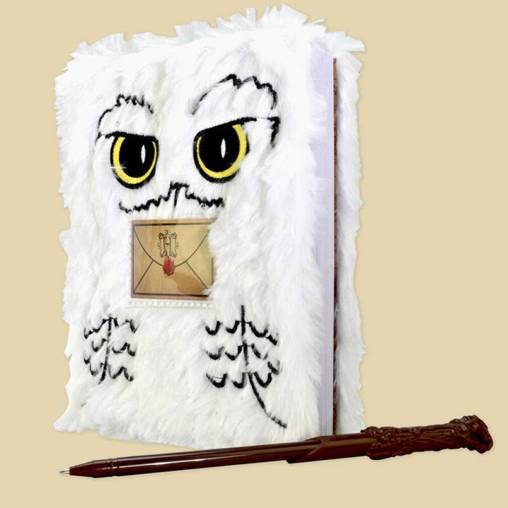 Actual product image Blue Sky Harry Potter: Hedwig Plush A5 Notebook and Pen (A5, Plain)