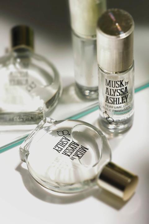 Actual product image Houbigant Alyssa Ashley Musk by Perfumed Oil 15 ml (Eau de parfum, 15 ml)