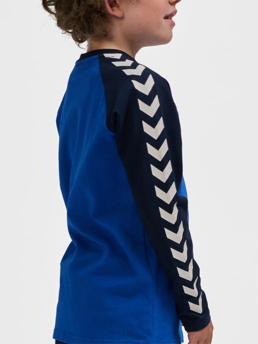 Produktbild hummel hmlBOYS T-SHIRT L/S (110)