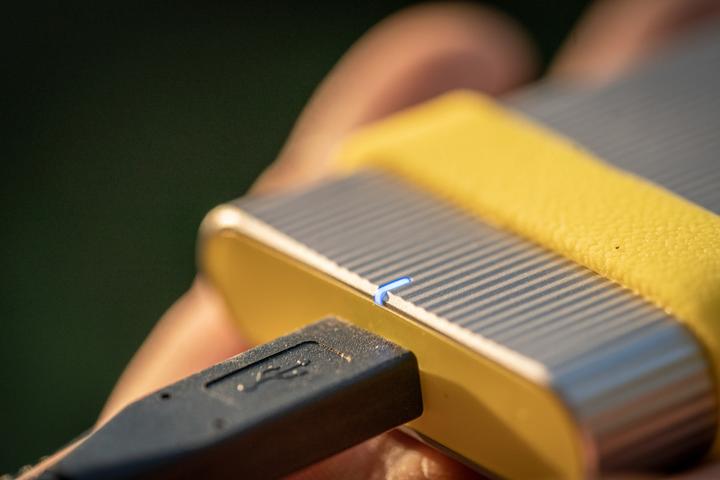 Actual product image Sony SL-M2 (2000 GB)