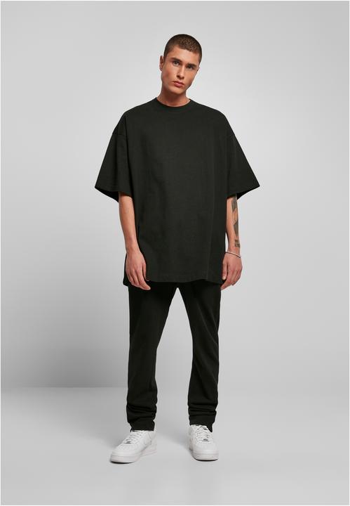 Actual product image Urban Classics Huge Tee - 16930 (3XL)