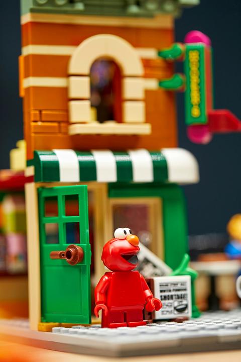 Actual product image LEGO 123 Sesame Street (21324, LEGO Ideas, LEGO Rare Sets)