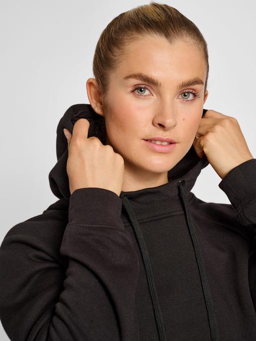 Actual product image hummel Red Heavy Hoodie Woman (S)