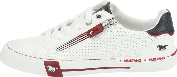 Actual product image Mustang Sneaker (39)