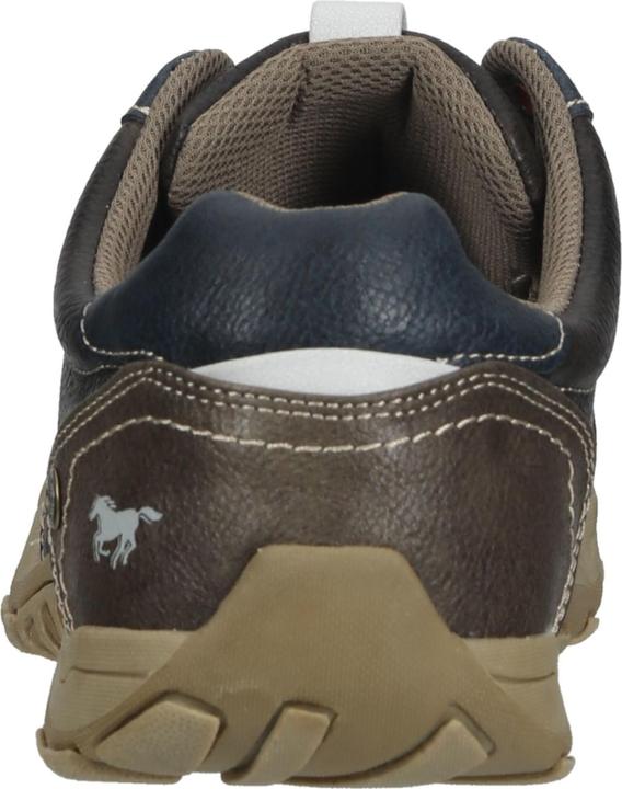 Actual product image Mustang A casual lace-up shoe from the house impresses with simple details and can be worn in the (41)