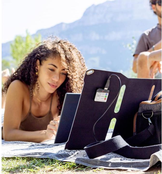 Image du produit Sunny Bag SunnyBag Sunbooster 28 146A 01 Chargeur solaire Courant de charge cellule solaire 2000 mA 28 W (28 W, 0.85 kg)