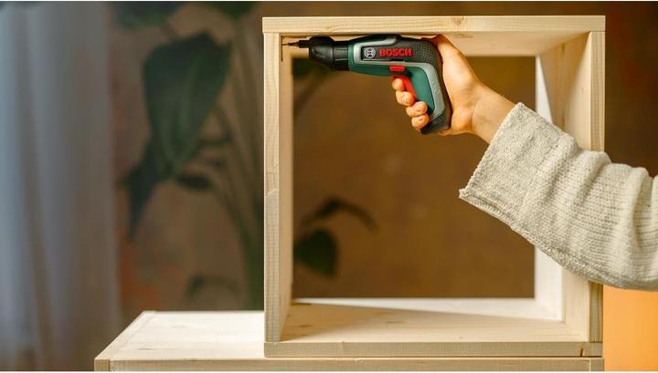 Actual product image Bosch Home & Garden IXO 7-Set (Rechargeable battery operated)
